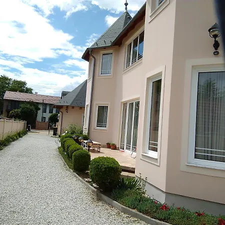 Castelinho Apartmanhaz