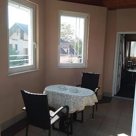 شقة Castelinho Apartmanhaz Gyenesdiás