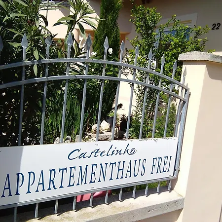 Castelinho Apartmanhaz Gyenesdiás