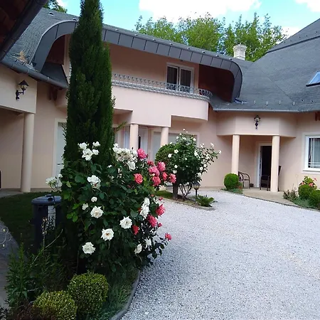 Castelinho Apartmanhaz شقة *