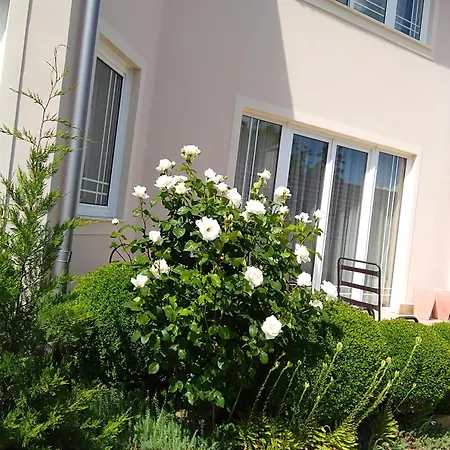 شقة Castelinho Apartmanhaz Gyenesdiás