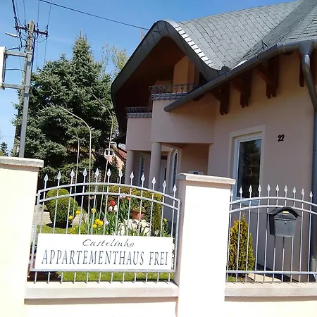 Castelinho Apartmanhaz *