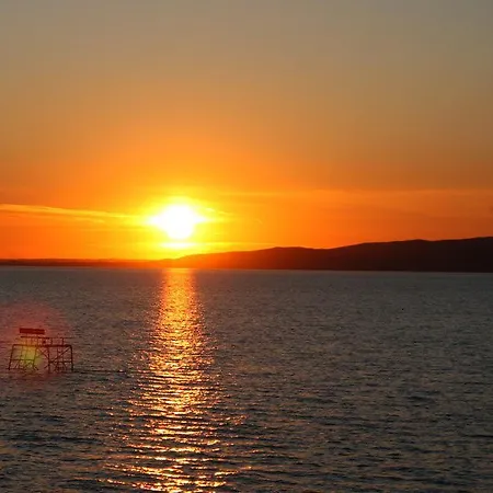 Castelinho Apartmanhaz Gyenesdiás