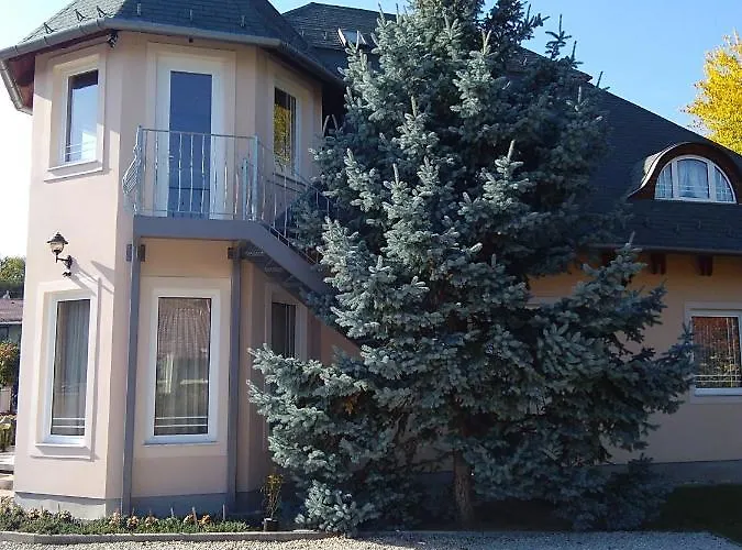 Castelinho Apartmanhaz *